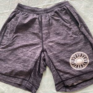 Lululemon men’s shorts or bathing suit grey